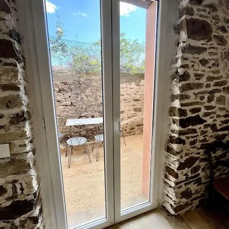 Fisherman's House With Garden كولِيورْ