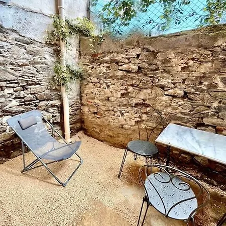 Fisherman's House With Garden Apartment *